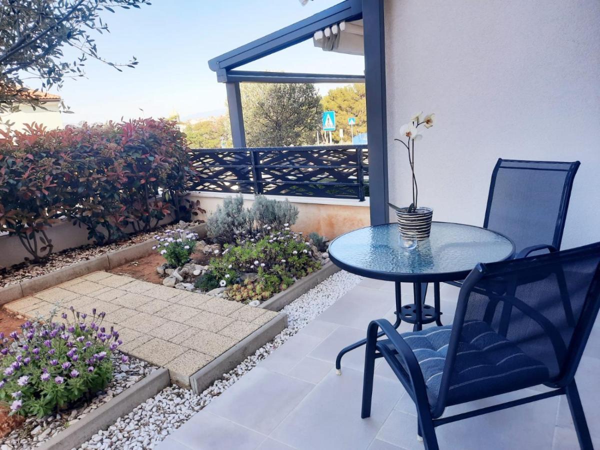Apartman Madonnina Cres Eksteriør bilde