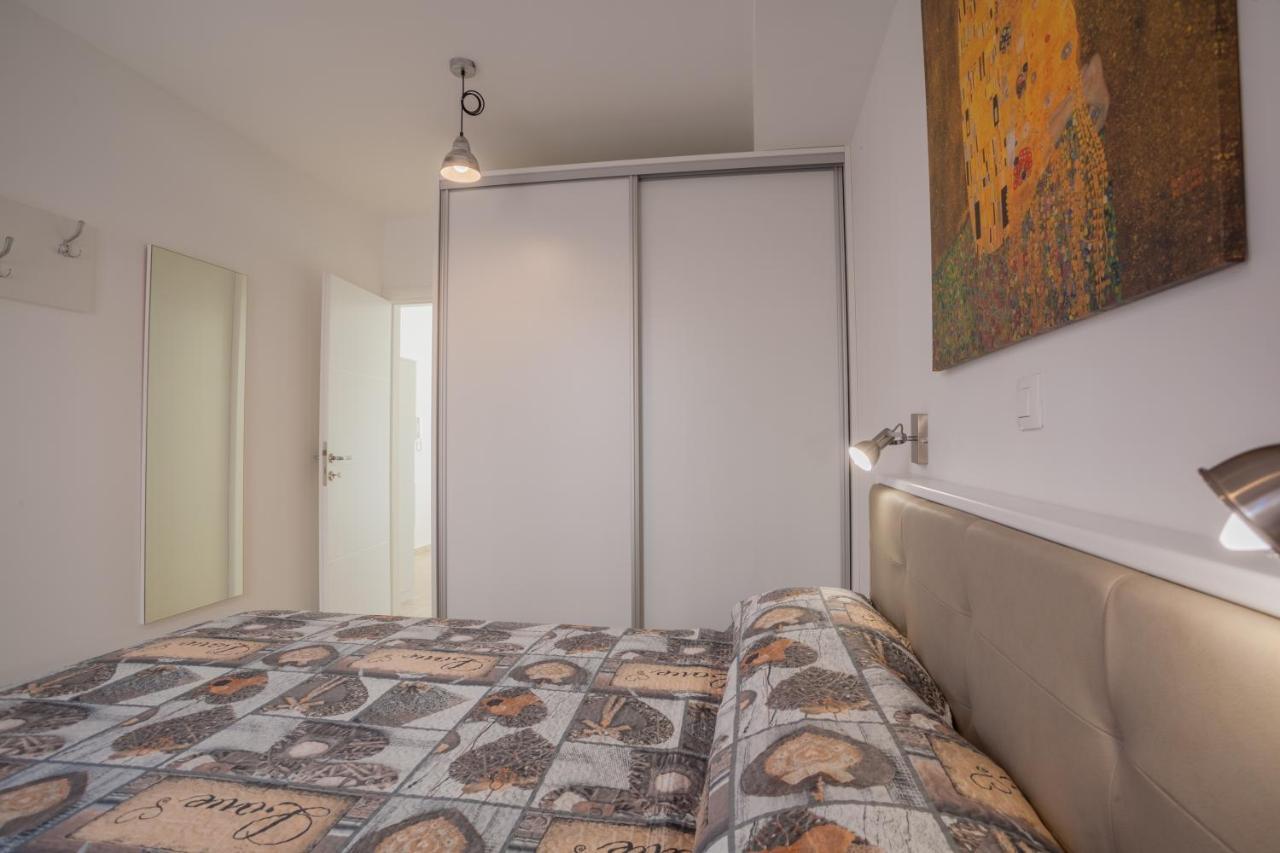 Apartman Madonnina Cres Eksteriør bilde